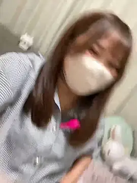 Snapshot of mitarashi_awww chatting on 4, 10, 2025 mitarashi awww online show from 4, 10, 2025