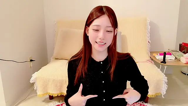 -ai-tan- online show from 21, 2, 2025