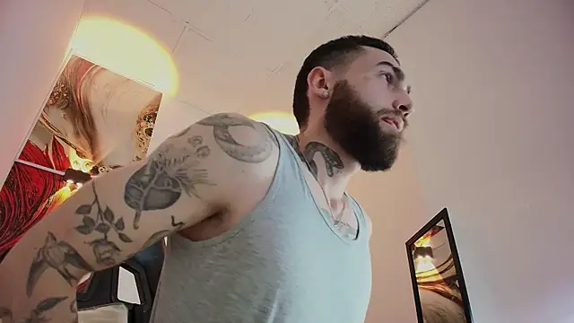 Luke davis01 online show from 28, 10, 2025