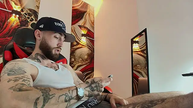 Luke davis01 online show from 4, 11, 2025