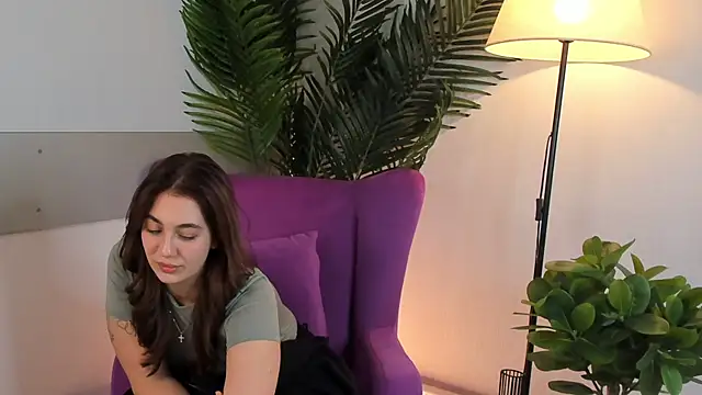 PortiaBellew online show from 5, 2, 2025