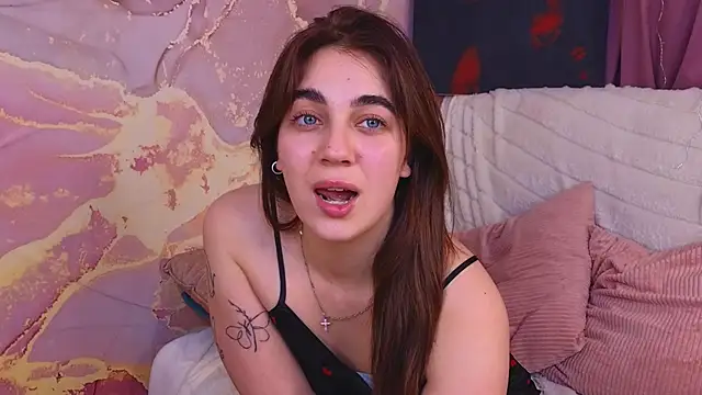 PortiaBellew online show from 15, 2, 2025