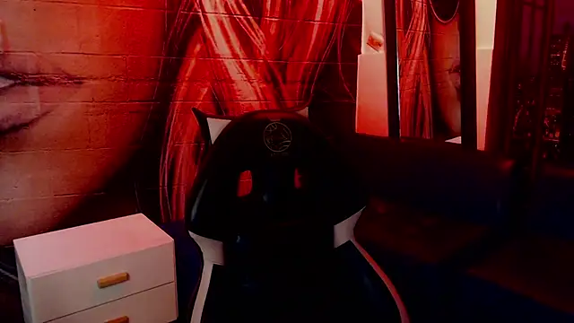 Rouse darkk online show from 19, 4, 2026