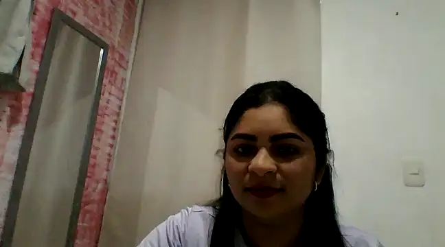 Snapshot of Tana_latin chatting on 8, 2, 2025 Tana latin online show from 8, 2, 2025