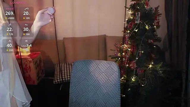 Snapshot of Moonccoi chatting on 5, 4, 2026 Moonccoi online show from 5, 4, 2026