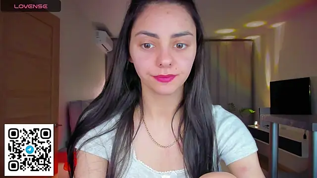 EmiliaZen online show from 6, 4, 2026