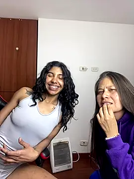 Snapshot of amberth2304 chatting on 5, 11, 2025 amberth2304 online show from 5, 11, 2025