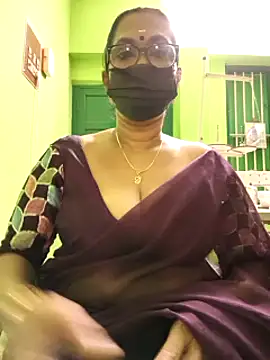 Snapshot of niiveditha chatting on 24, 2, 2025 niiveditha online show from 24, 2, 2025