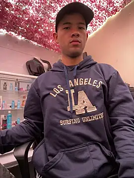 Snapshot of Twink_X chatting on 9, 2, 2025 Twink X online show from 9, 2, 2025