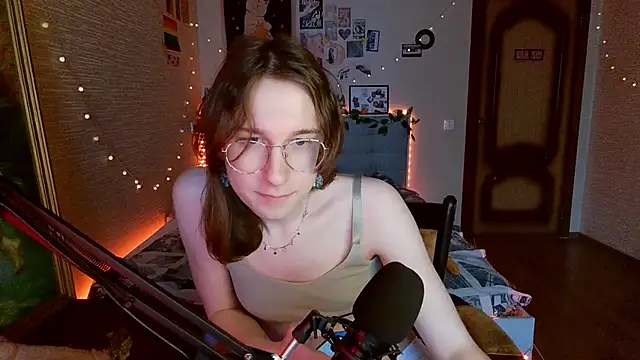 Snapshot of tangerine4dreams chatting on 22, 2, 2025 tangerine4dreams online show from 22, 2, 2025