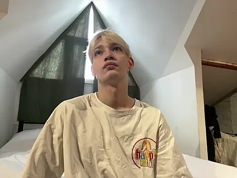 Julian wins online show from 12, 2, 2025