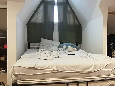 Julian wins online show from 13, 2, 2025