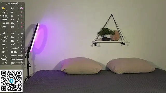 Julian wins online show from 14, 2, 2026