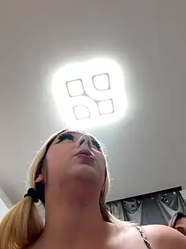 hotamanda01 online show from 5, 1, 2026