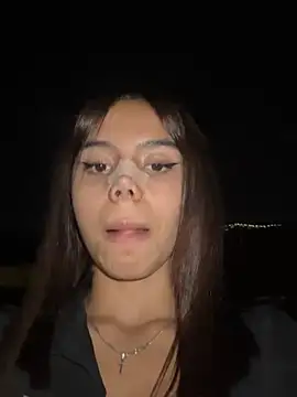 Laura-Khalifa online show from 27, 2, 2025