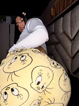 Laura-Khalifa online show from 23, 3, 2026