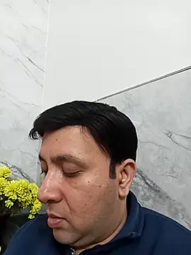 Snapshot of innocentboy1987 chatting on 14, 2, 2025 innocentboy1987 online show from 14, 2, 2025