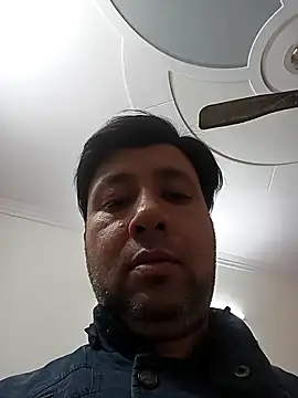 Snapshot of innocentboy1987 chatting on 18, 2, 2025 innocentboy1987 online show from 18, 2, 2025