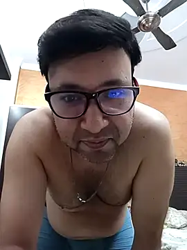 Snapshot of innocentboy1987 chatting on 15, 3, 2025 innocentboy1987 online show from 15, 3, 2025