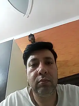 Snapshot of innocentboy1987 chatting on 10, 5, 2026 innocentboy1987 online show from 10, 5, 2026