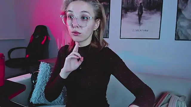 Snapshot of PhilippaAdamas chatting on 13, 2, 2025 PhilippaAdamas online show from 13, 2, 2025