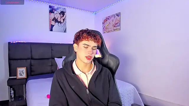 Aiiden 15 online show from 13, 11, 2025