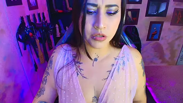 cherryy bombshelll online show from 10, 2, 2026