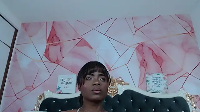 LindaBird online show from 2, 11, 2025