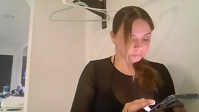 Snapshot of ShysluutGia chatting on 30, 6, 2026 ShysluutGia online show from 30, 6, 2026