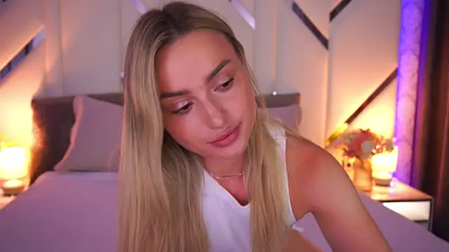 Snapshot of LindsieGreyy chatting on 11, 7, 2026 LindsieGreyy online show from 11, 7, 2026