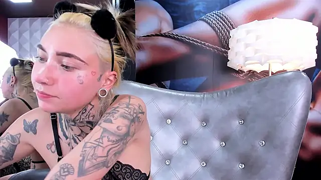 miss   angel online show from 11, 2, 2025