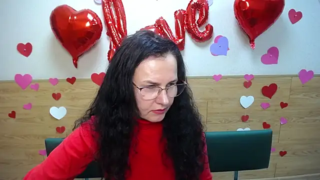 Miroslava Happi online show from 25, 2, 2025