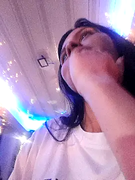 Snapshot of CHLOE_ISABELL chatting on 16, 3, 2025 CHLOE ISABELL online show from 16, 3, 2025