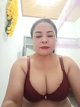 Baby-bigtits2024 online show from 21, 2, 2025