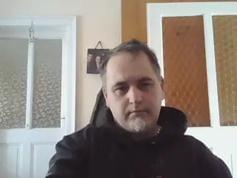 Snapshot of Szolga10 chatting on 9, 2, 2025 Szolga10 online show from 9, 2, 2025