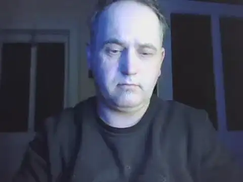 Snapshot of Szolga10 chatting on 10, 3, 2025 Szolga10 online show from 10, 3, 2025