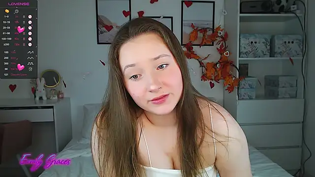 EmilyxxGraces online show from 5, 3, 2025