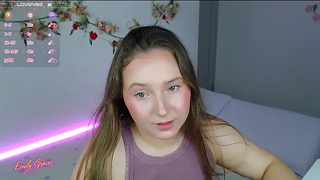 Snapshot of EmilyxxGraces chatting on 21, 6, 2026 EmilyxxGraces online show from 21, 6, 2026