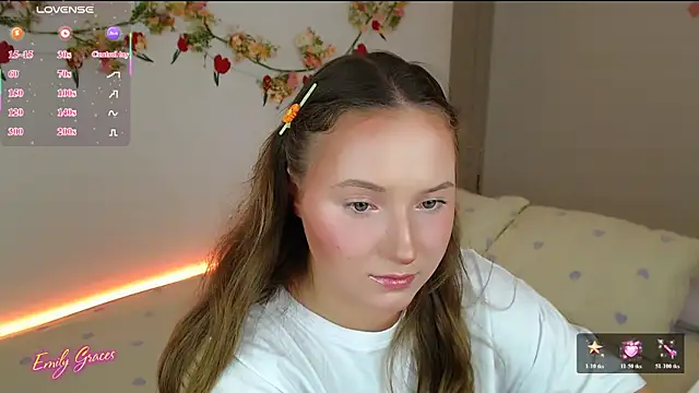 Snapshot of EmilyxxGraces chatting on 26, 6, 2026 EmilyxxGraces online show from 26, 6, 2026