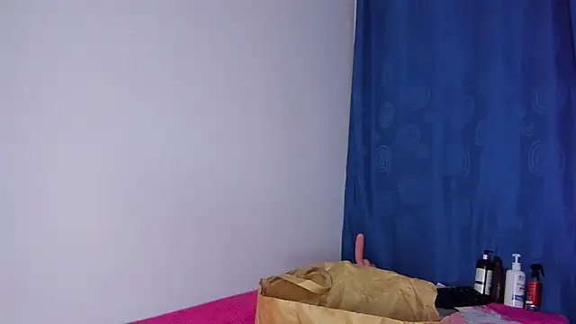 MELINAMARTINS online show from 7, 2, 2026