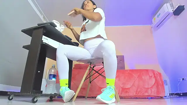 cristal crossfitx online show from 19, 2, 2026