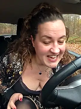 justtess online show from 14, 11, 2025