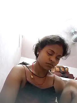 Hot couple493 online show from 27, 5, 2026