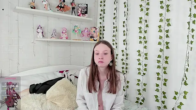 b4by Emilia online show from 19, 3, 2025