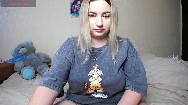Snapshot of YourSwetiwGirl chatting on 26, 5, 2026 YourSwetiwGirl online show from 26, 5, 2026