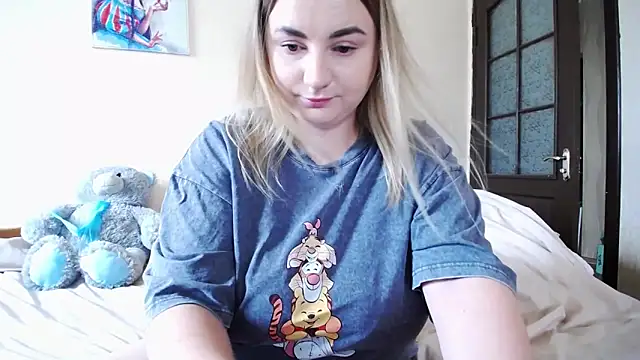 Snapshot of YourSwetiwGirl chatting on 9, 6, 2026 YourSwetiwGirl online show from 9, 6, 2026