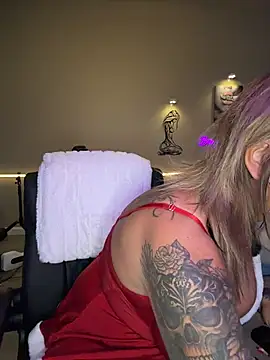 Snapshot of bossyroxy84 chatting on 19, 12, 2025 bossyroxy84 online show from 19, 12, 2025