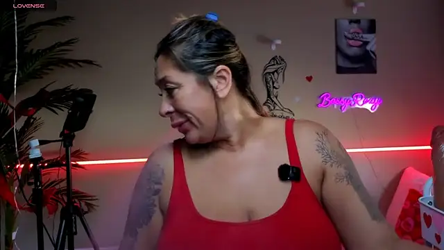 Snapshot of bossyroxy84 chatting on 13, 2, 2026 bossyroxy84 online show from 13, 2, 2026