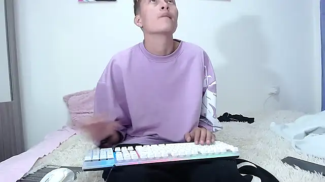 Snapshot of duo_peludoo chatting on 31, 10, 2025 duo peludoo online show from 31, 10, 2025