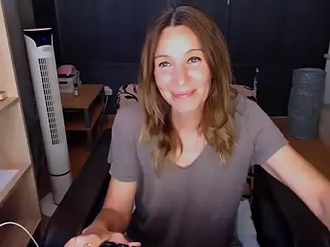 Snapshot of hannaha chatting on 9, 6, 2026 hannaha online show from 9, 6, 2026